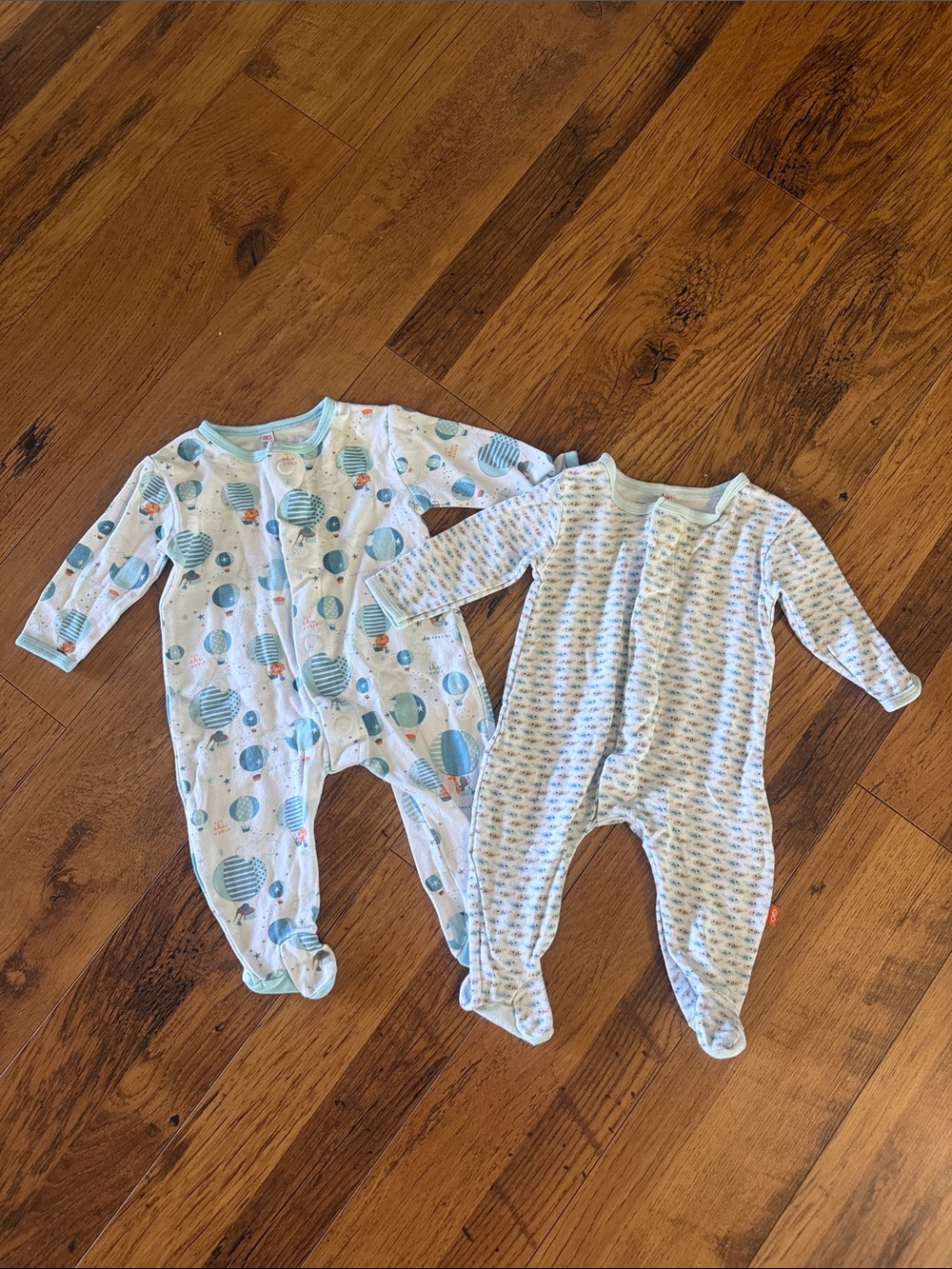Magnificent Baby Magnetic Pajamas - set of 2